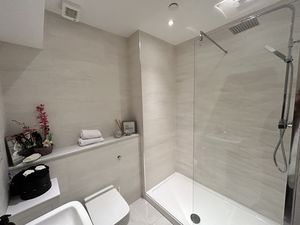 Photo 28- click for photo gallery